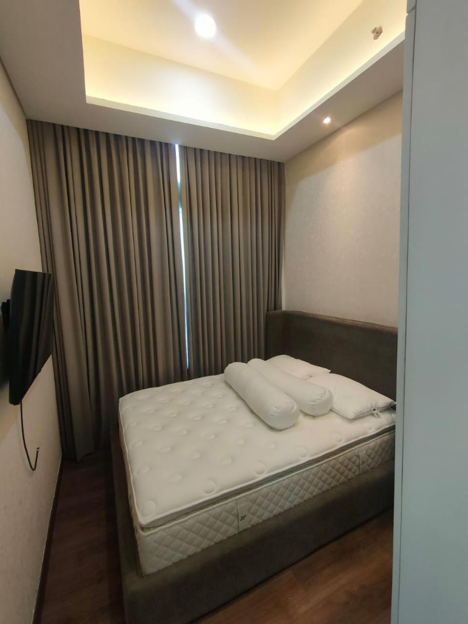 Super Penthouse Stmoritz Apartment, Lippomall Puri Indah Jakarta Extérieur photo